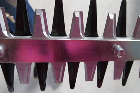 綠籬機刀片發貨前,廠家要做哪些準備工作?